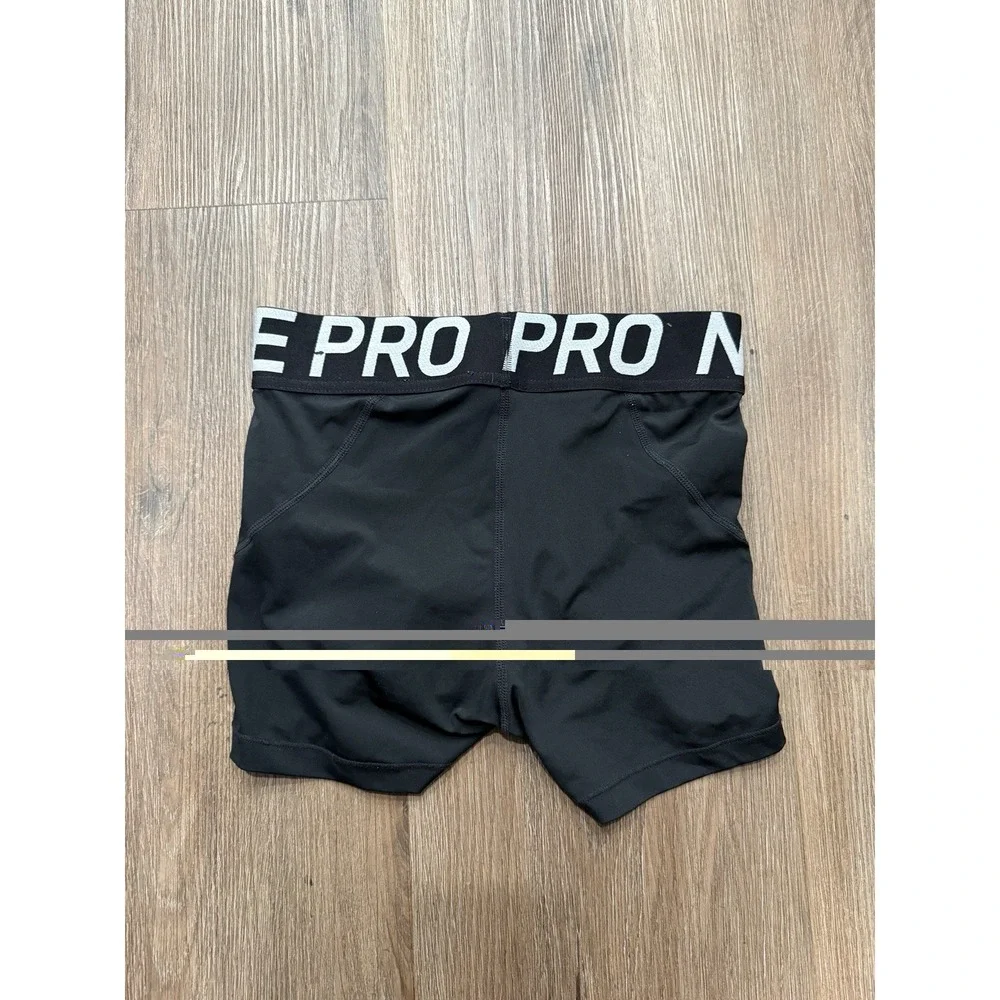 Nike Pro Shorts Black Women's Medium 3 Inch Compression Biker Short - Picture 3 of 7